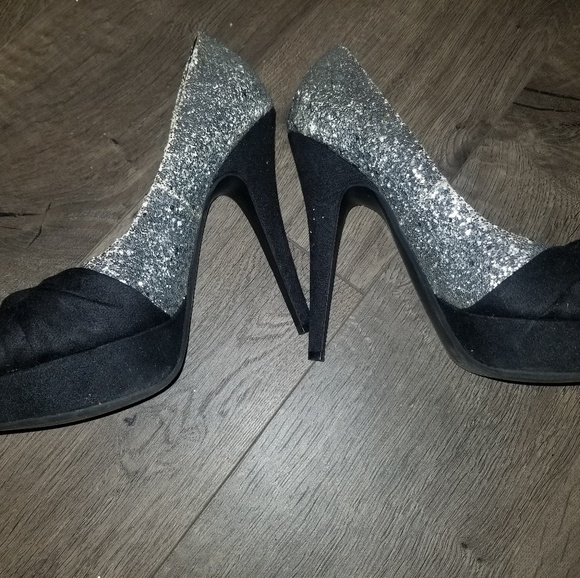 Silver Glitter & Black Platform Heels - Picture 2 of 3